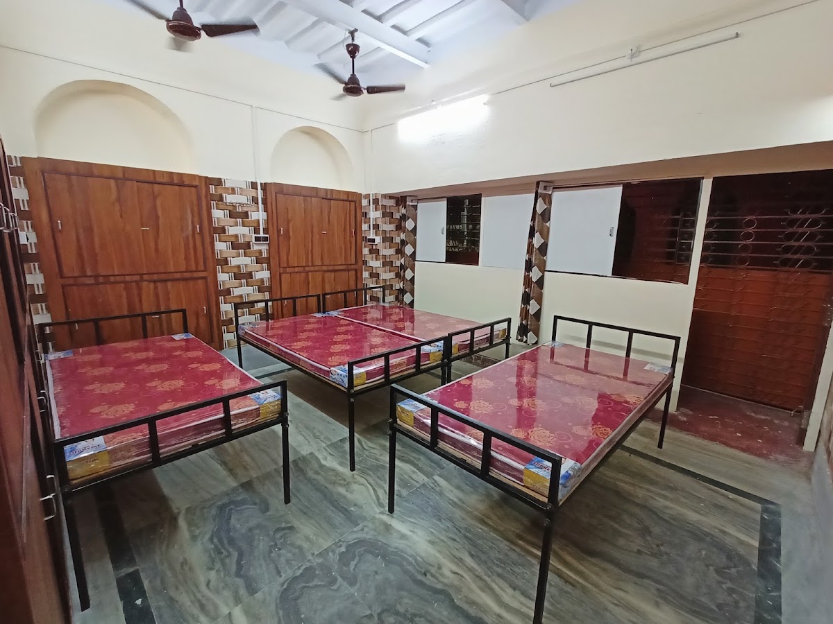 UrbanCare Paying Guest Accommodation (Female) preview 2