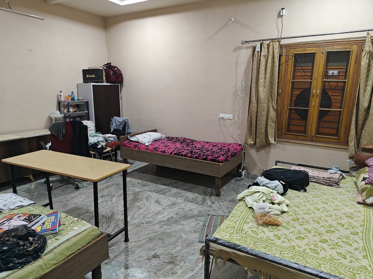 Agrawal Girls' PG – Girls PG in Raipur preview photo 1
