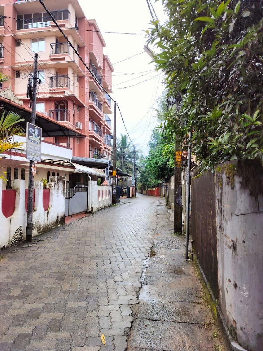 Green Plants Ladies PG – Girls PG in Kochi photo 1