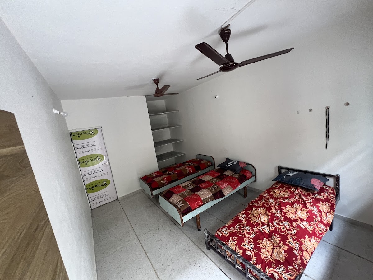 Achievers Girls Hostel – Girls PG in Rajkot preview photo 1