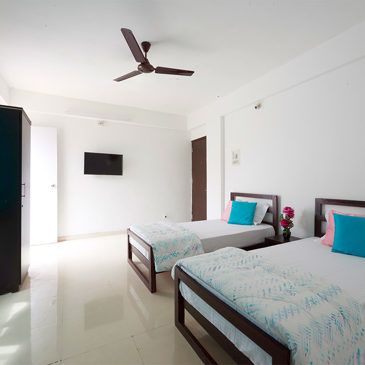 HelloWorld EON | Coliving PG in Wagholi | PG for Ladies & Gents preview 1