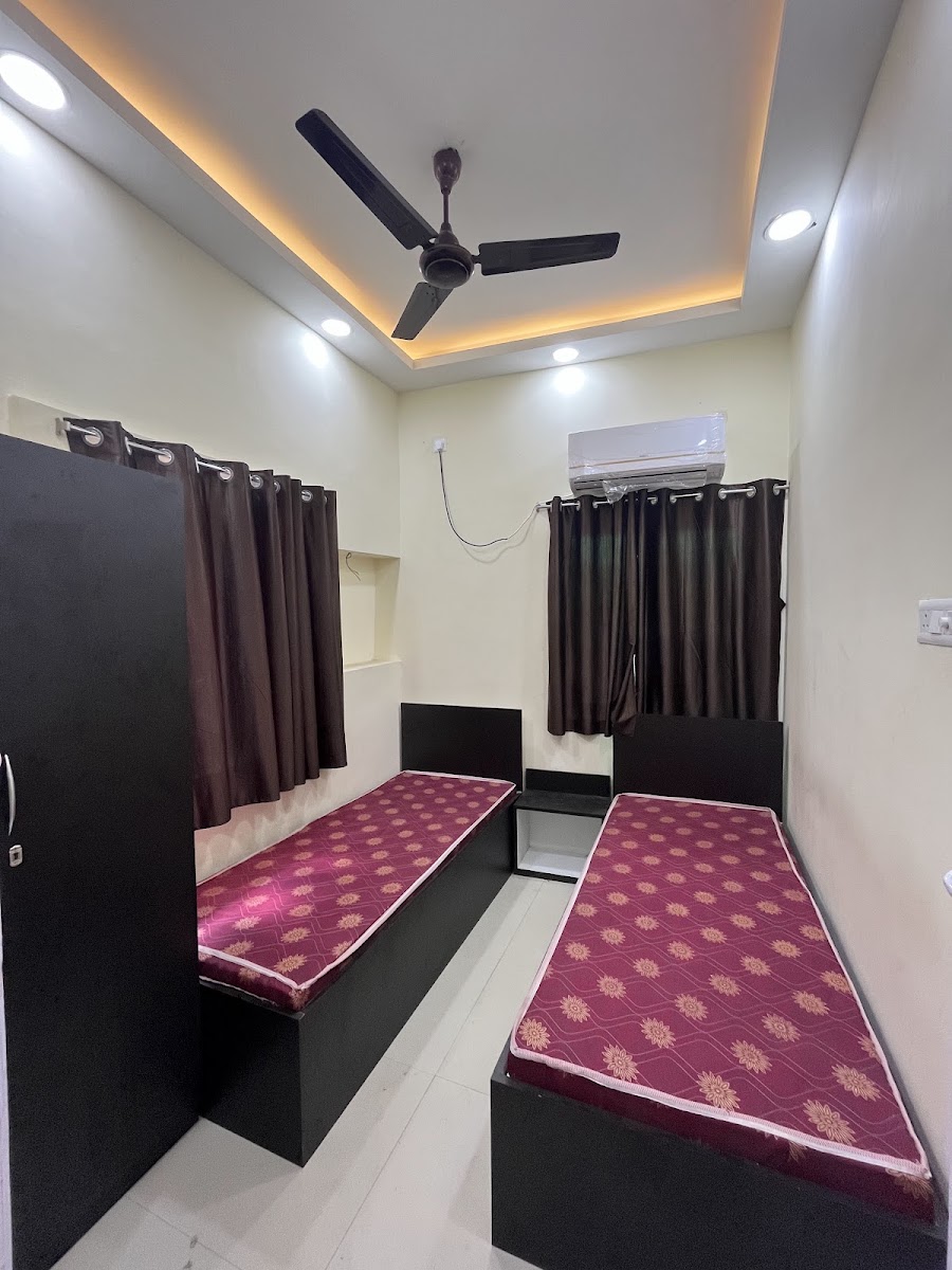 Urban Stay Paying Guest – Girls PG in Kolkata preview photo 2