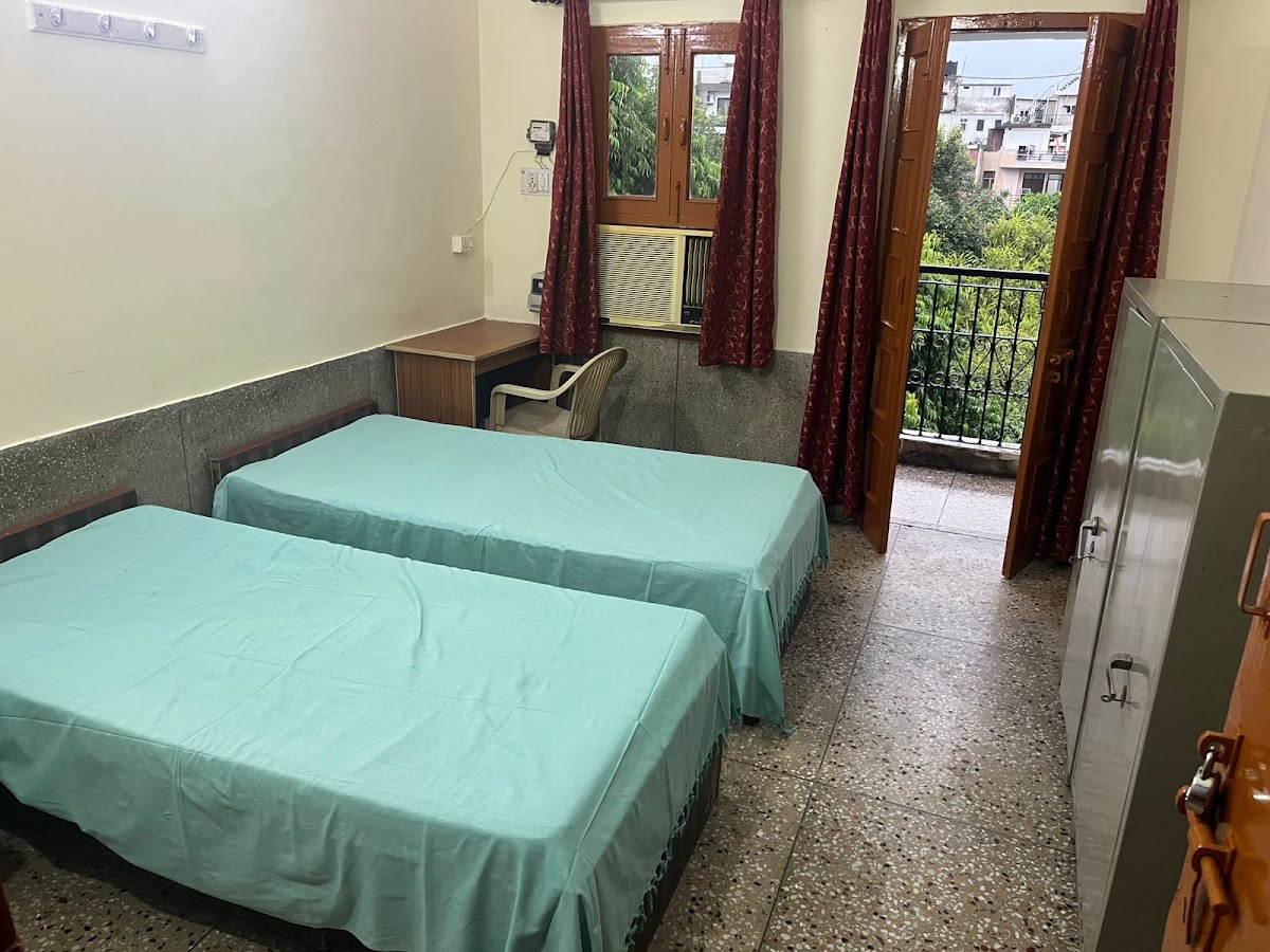 Golu Boys Pg South Extension 1,Delhi – Boys PG in Delhi preview photo 1