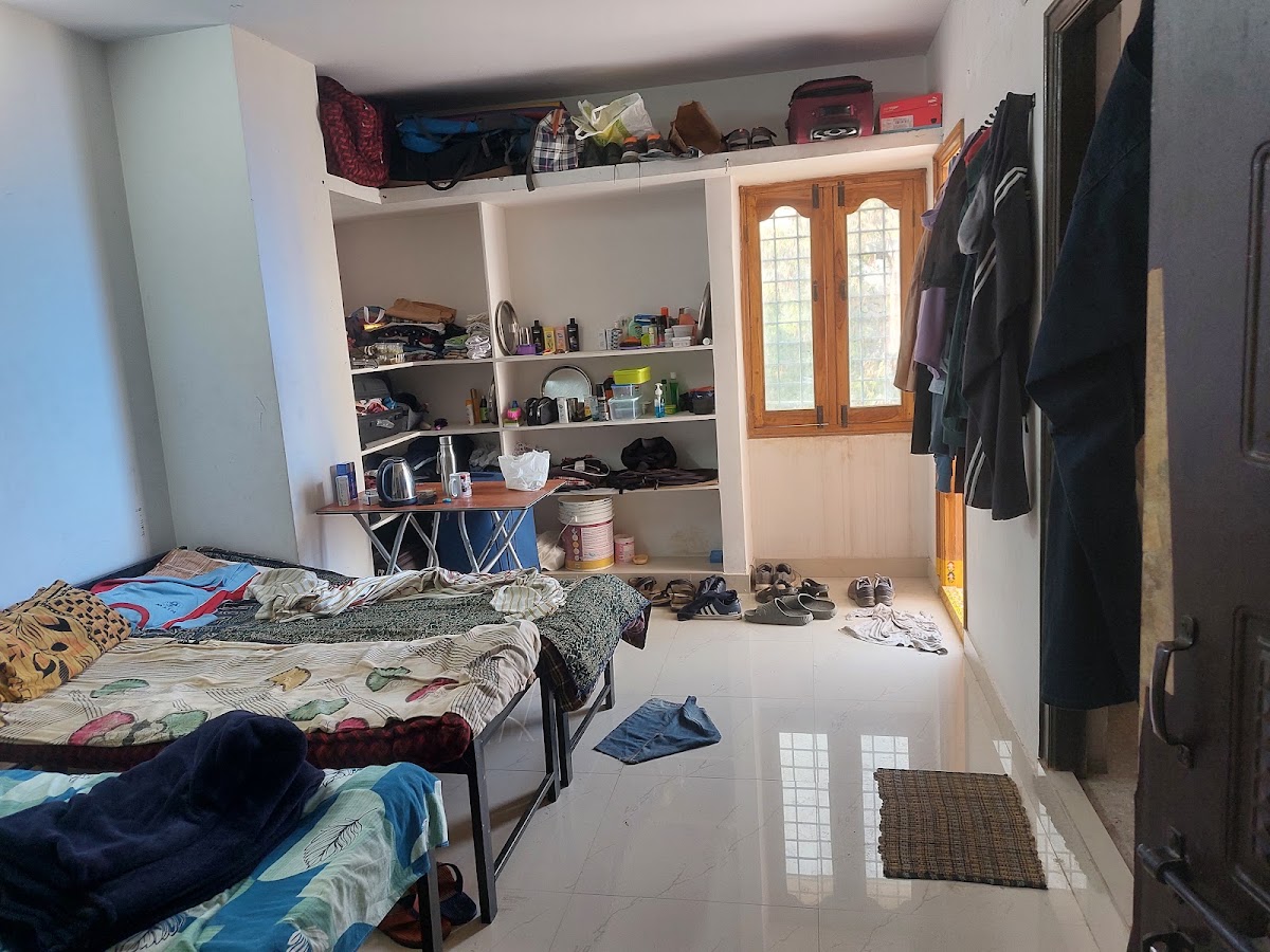 SHINE Executive Boys Hostel – Boys PG in Hyderabad preview photo 1