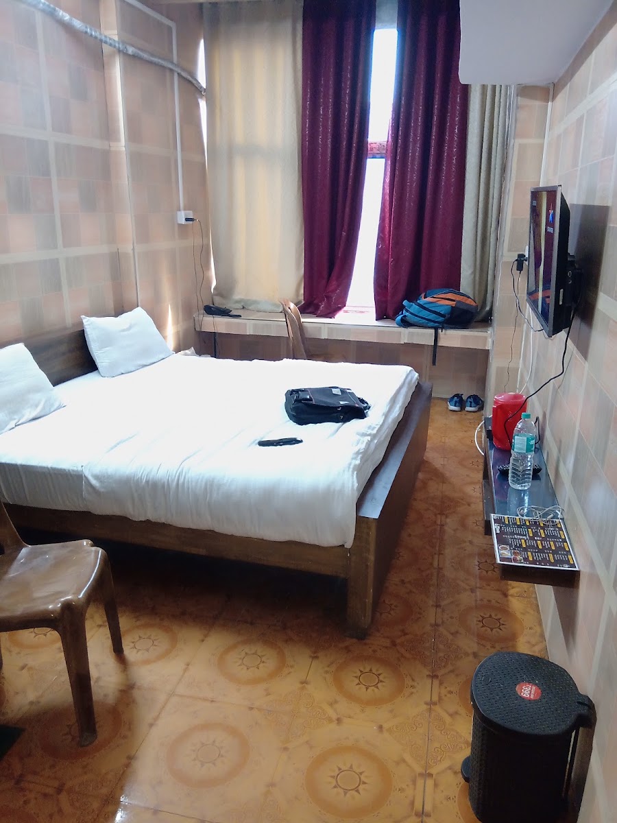 NAINA BOYS HOSTEL – Boys PG in Bhopal preview photo 1