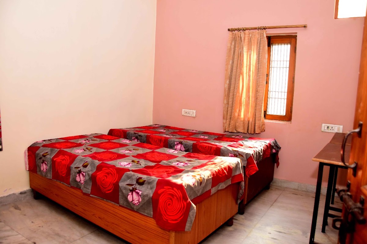 Lakshmi Girls Hostel preview 1