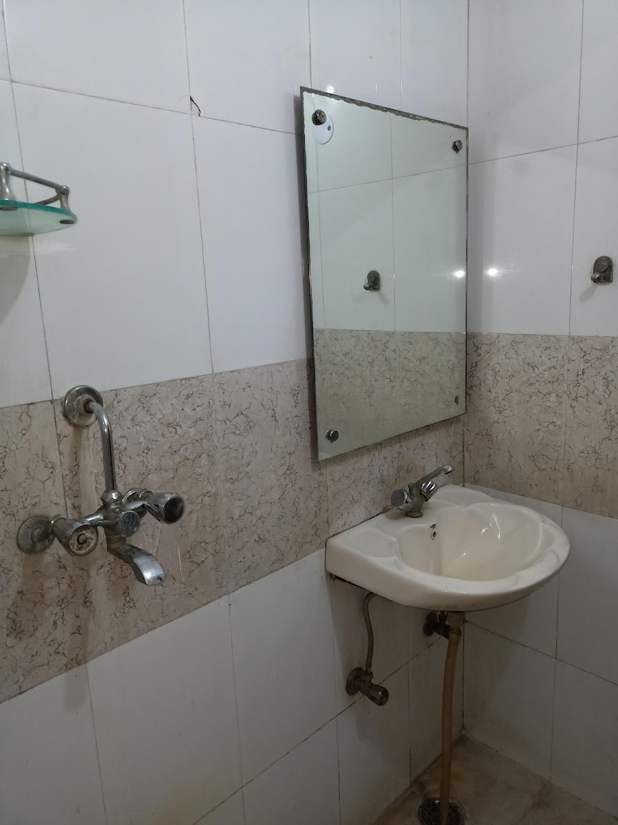DLR Boys PG – Boys PG in Gurugram preview photo 2
