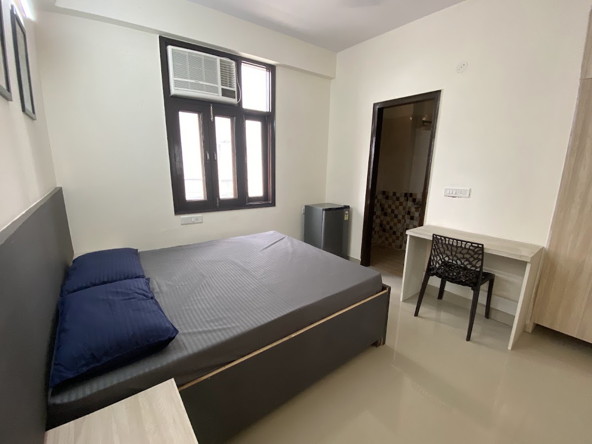 VIZIMA PREMIUM – Co-ed in Noida preview photo 1