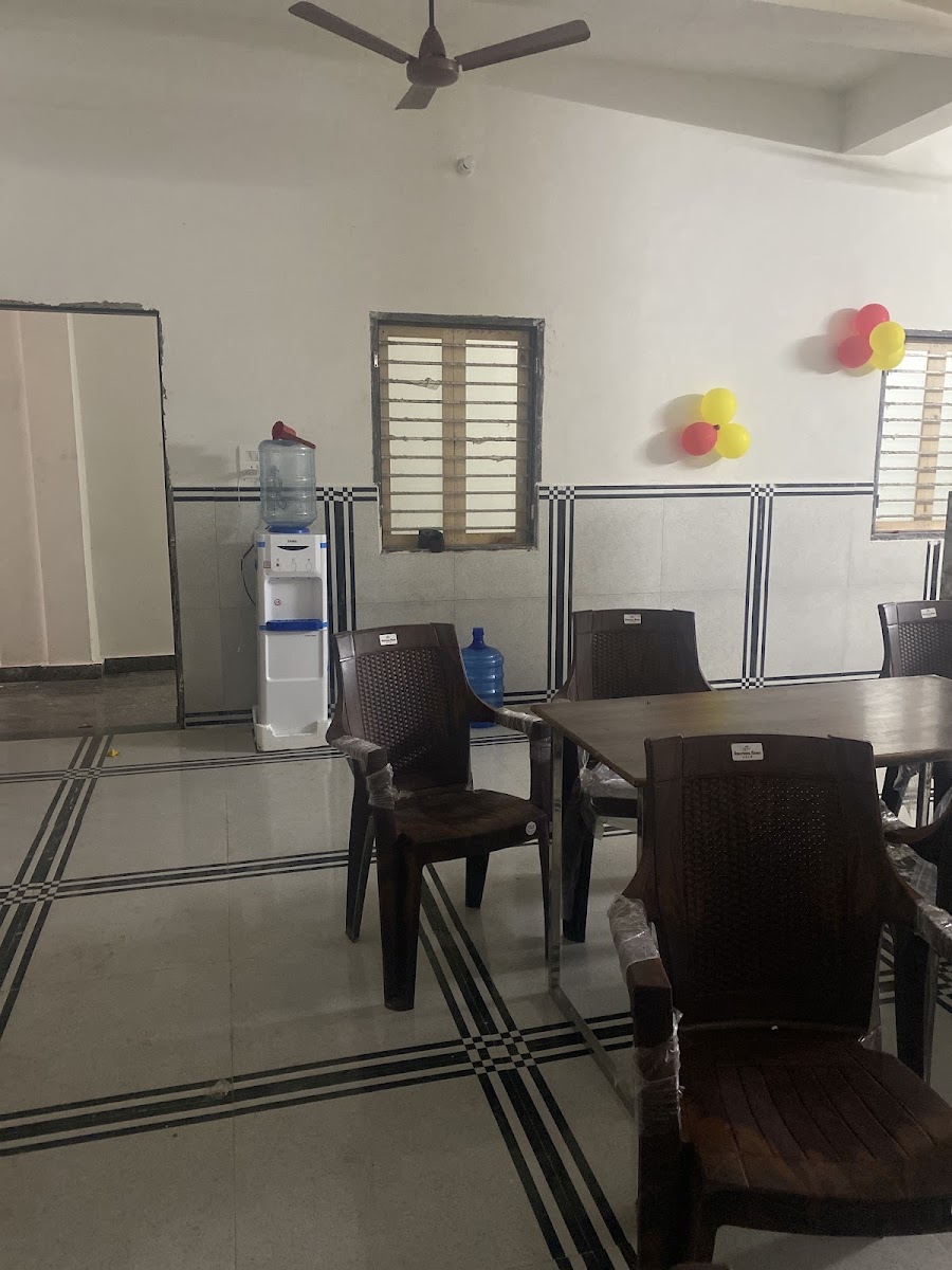 Manya Girl’s PG – Girls PG in Agra preview photo 2