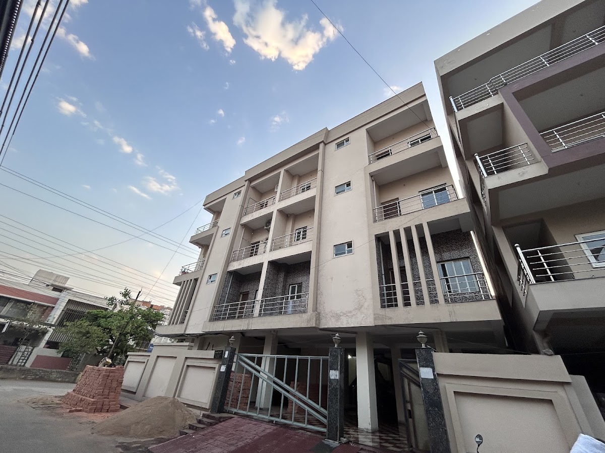 Divya Hills- Best girls hostel in raipur – Girls PG in Raipur photo 1