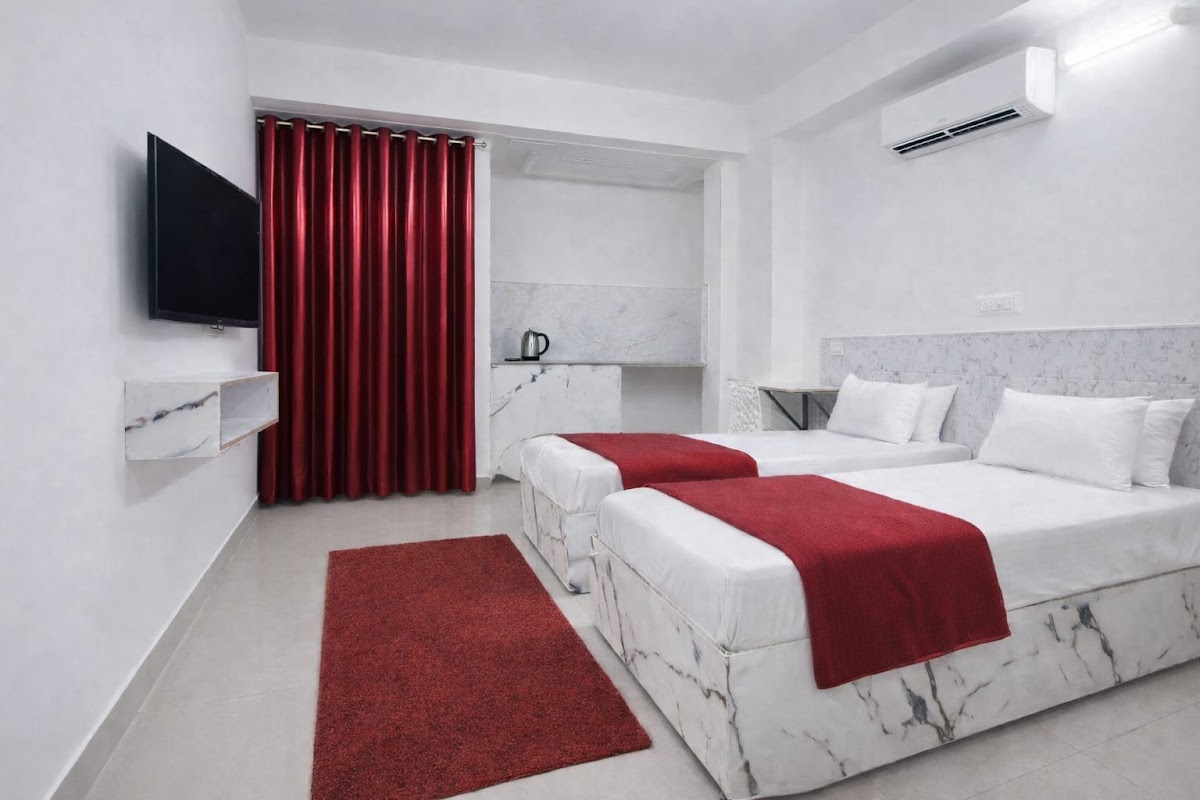 Mom's PG Townhouse – Boys PG in Delhi preview photo 1