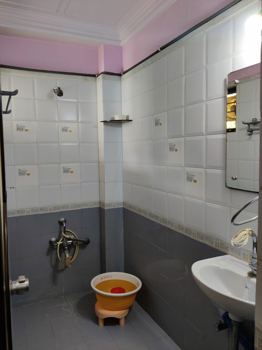 AARYA PG AND HOSTEL FOR GIRLS & BOYS – Co-ed in Gandhinagar preview photo 1