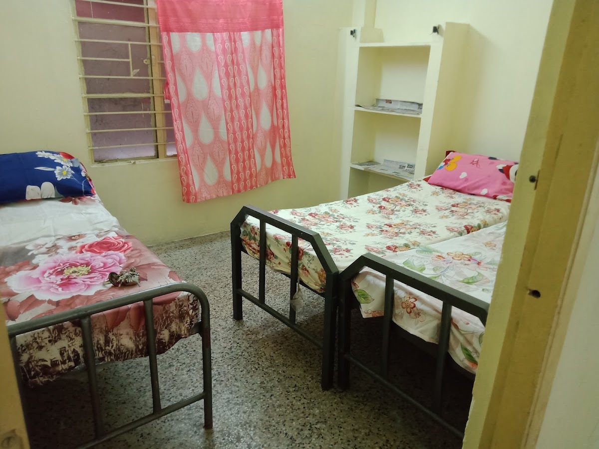 Royal Ladies Hostel – Girls PG in Tirupati preview photo 1