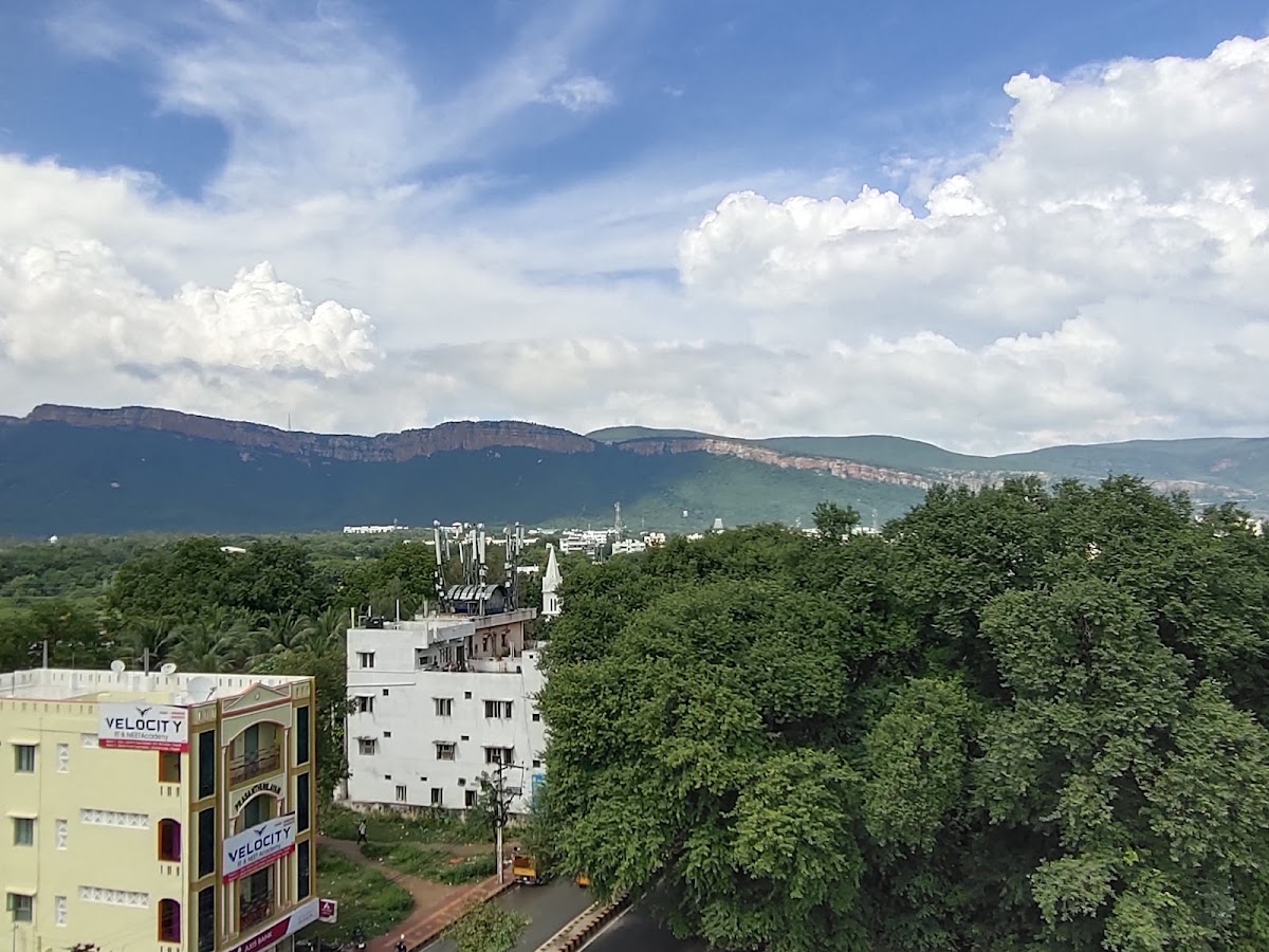 Sri Sai MR Gents Hostel – Boys PG in Tirupati photo 1