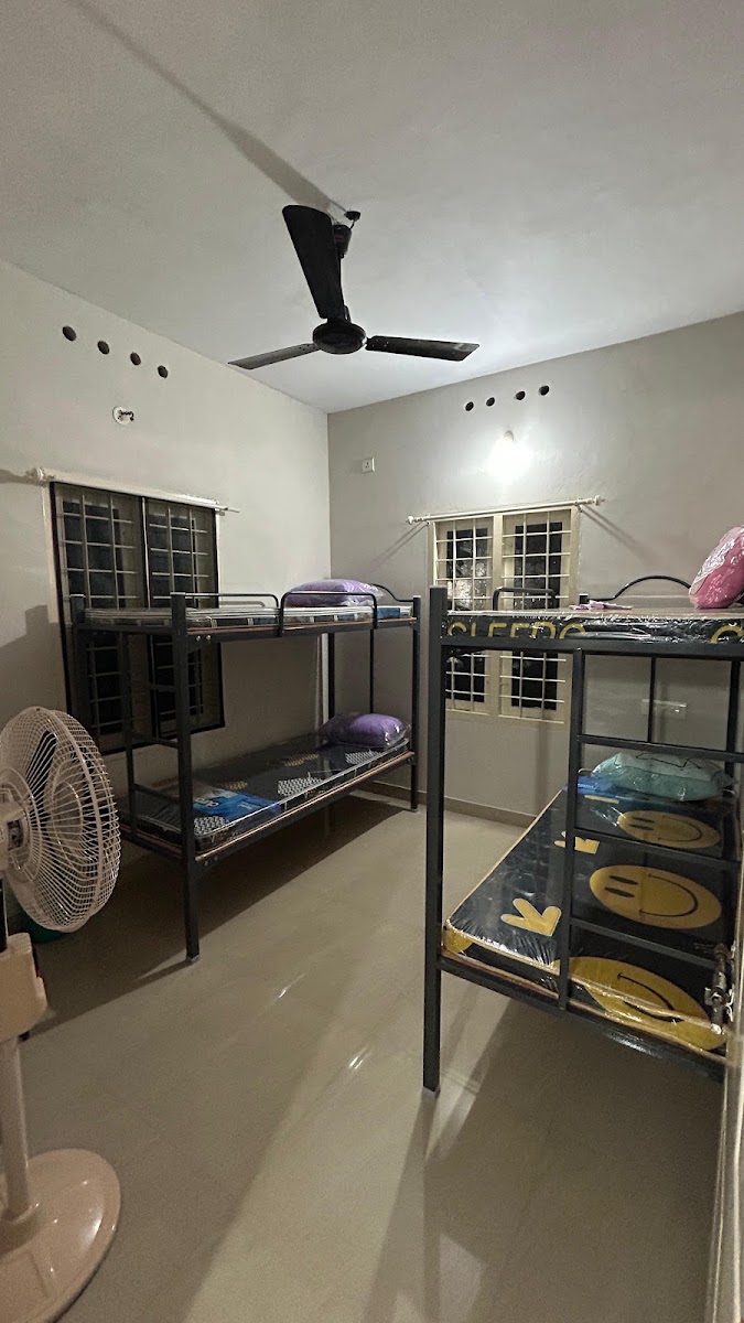 Anna's PG & Accommodation for Ladies Maradu – Girls PG in Kochi photo 1