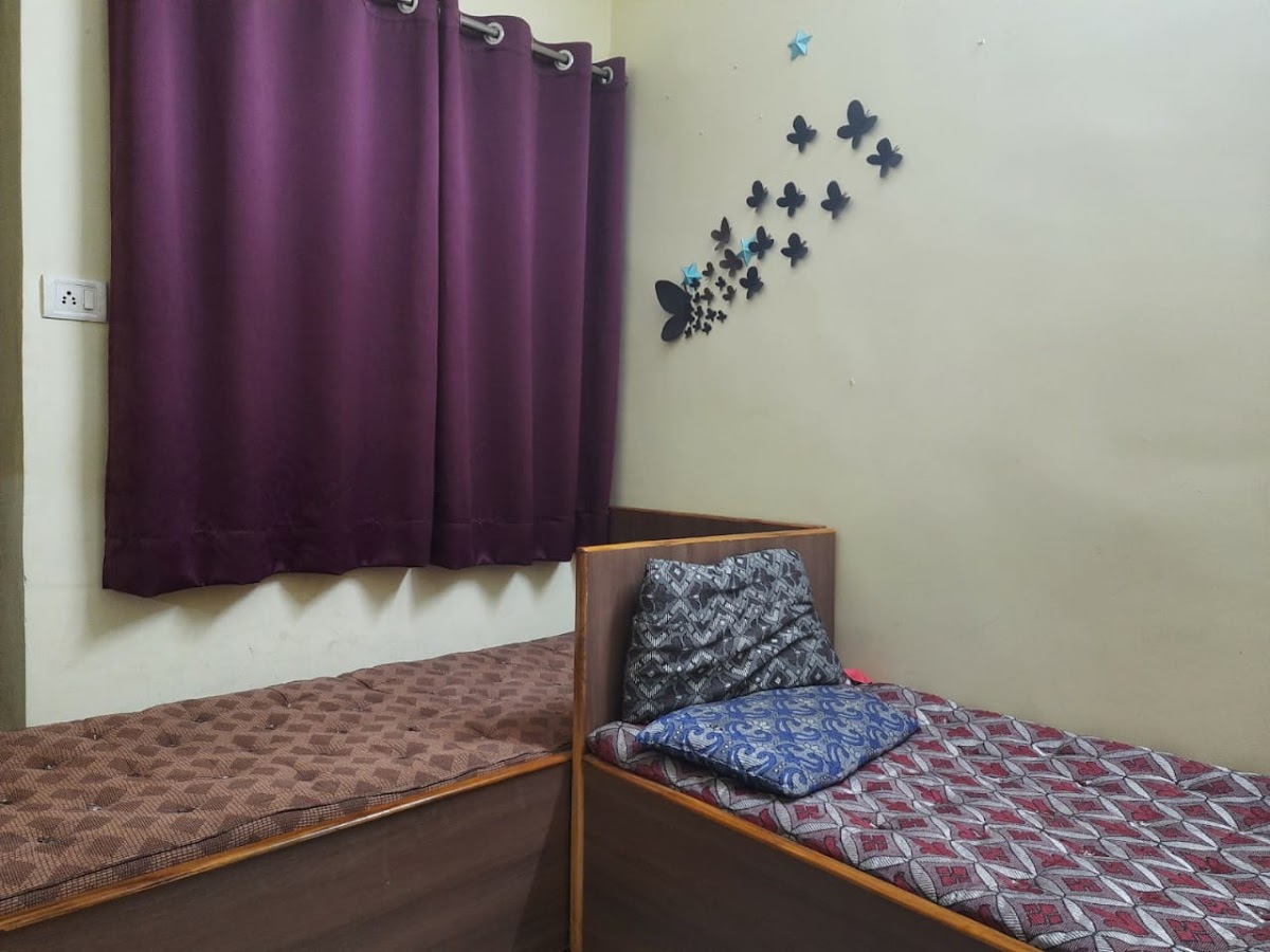MAA Annapurna Girls Hostel – Girls PG in Varanasi preview photo 1
