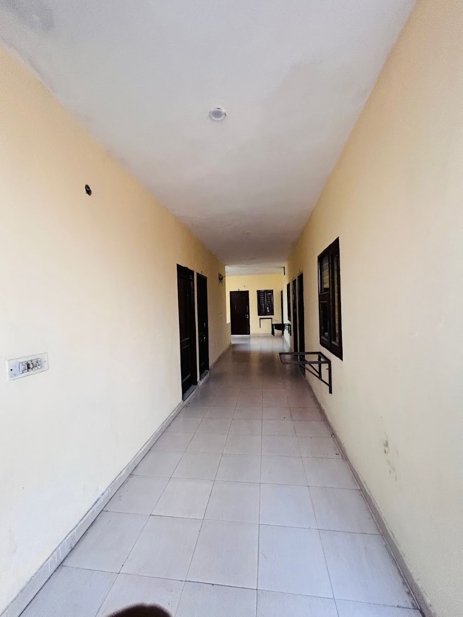 Ek ONKAR HOSTEL preview 2