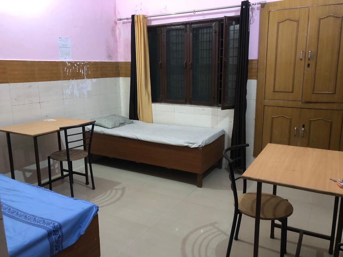 Omjee Paying Guest - PG for Boys/Girls – Co-ed in Dehradun preview photo 2