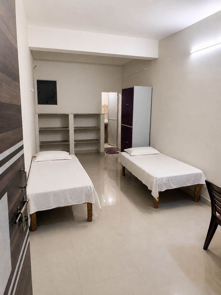 Vaachi Girl’s Hostel – Girls PG in Raipur preview photo 1