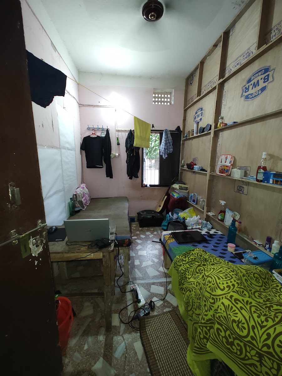 Silver Boy's Hostel preview 1