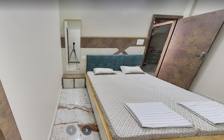 Shri Priyakant Sadan Premium Girls Hostel – Girls PG in Kota preview photo 1