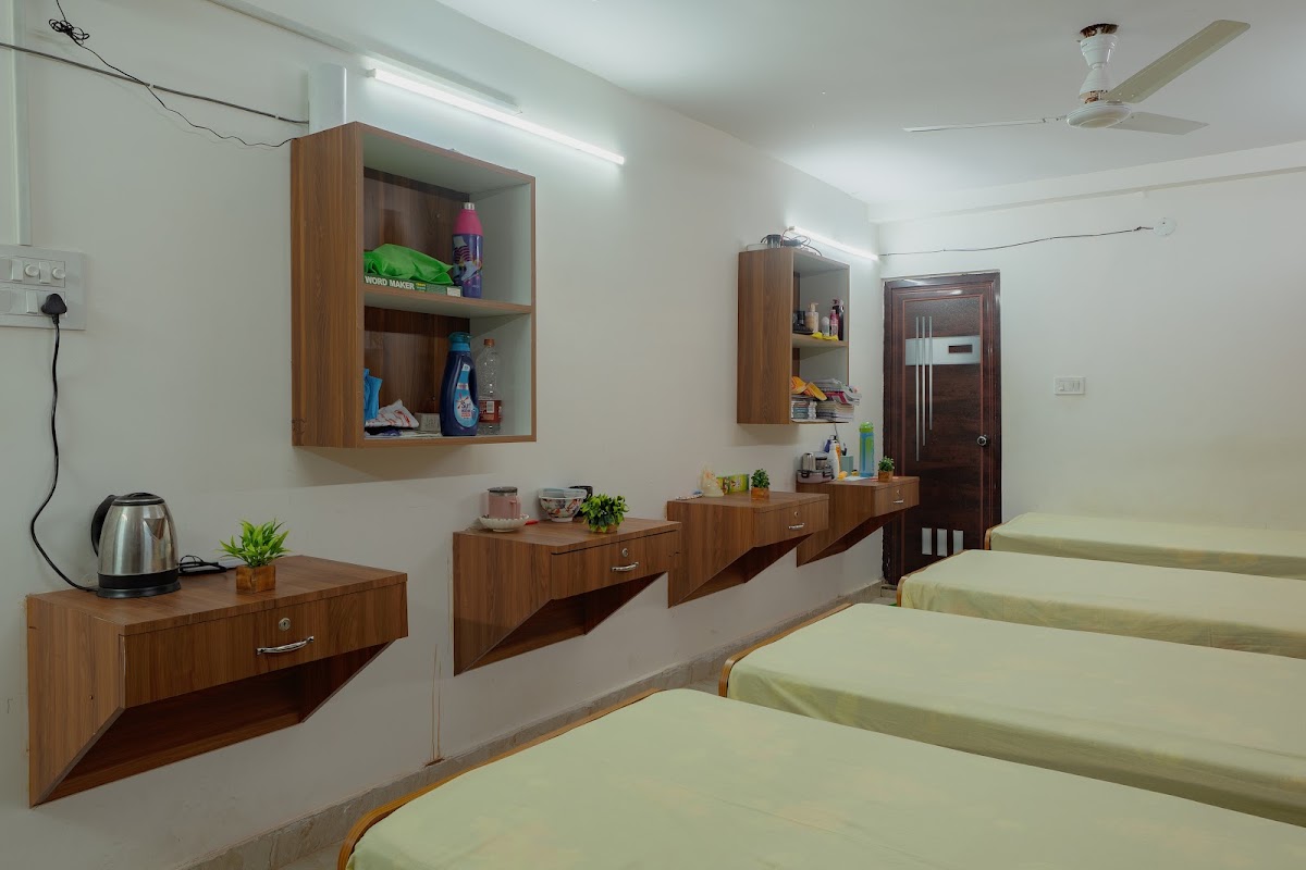 Koliving CC Lane PG- PG in Bhawanipur – Co-ed in Kolkata preview photo 1