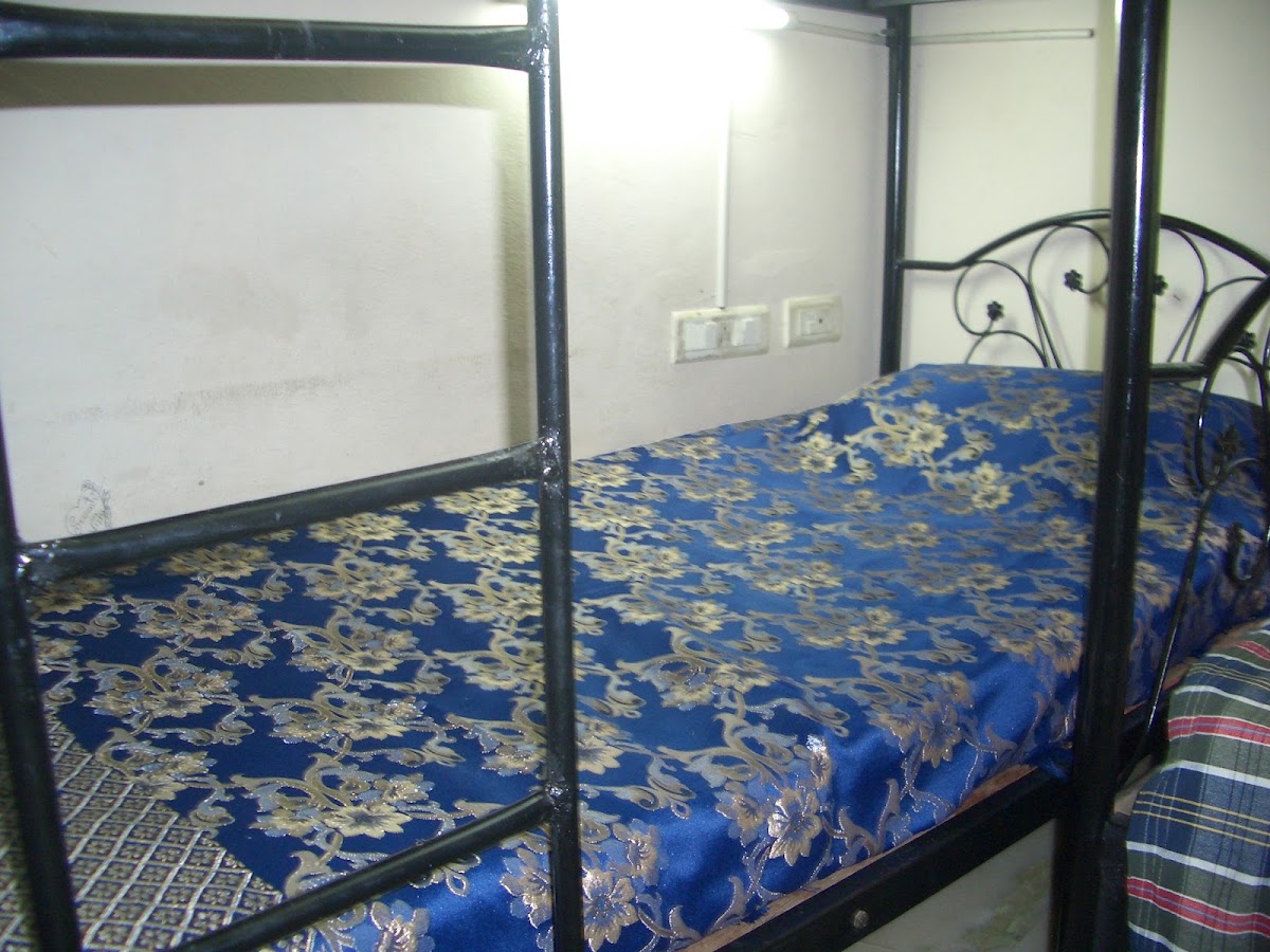 The Royal Girls Hostel And PG – Girls PG in Hyderabad preview photo 2