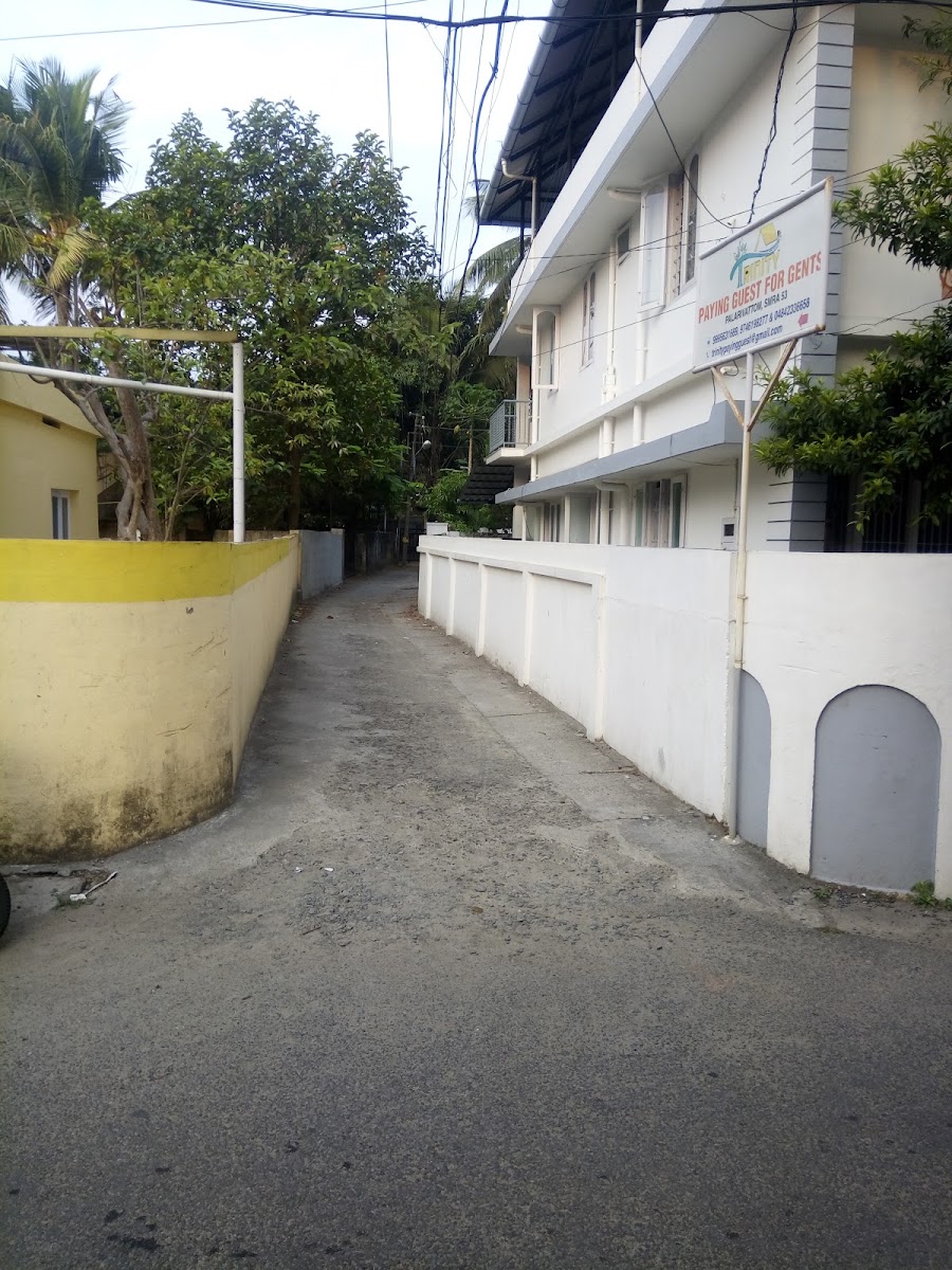 Trinity Paying Guest & Hostel For Boys – Boys PG in Kochi preview photo 2