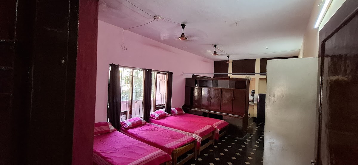 SIRI DELUXE BOYS HOSTEL – Boys PG in Visakhapatnam preview photo 1