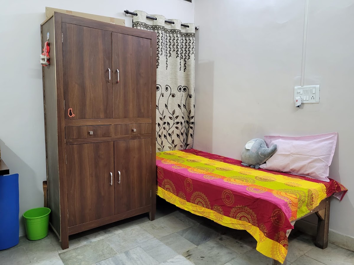 Home For Girls ... a Good PG for HEALTHY Stay at 40, Sector 2, Shanti Niketan – Girls PG in Bhopal preview photo 1