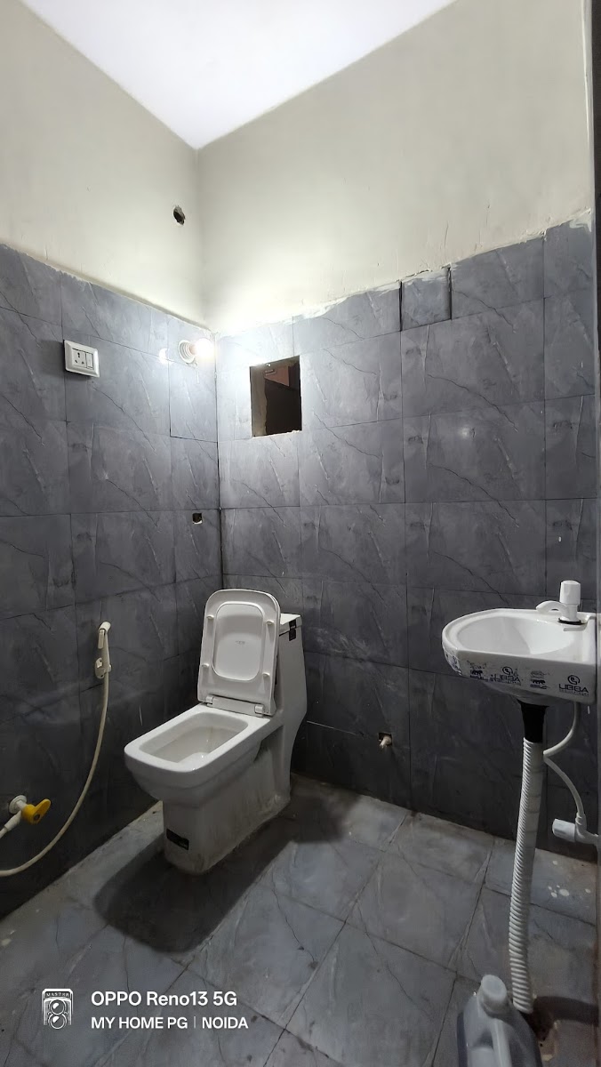 HOMELY SPACE BOYS PG – Boys PG in Noida preview photo 2