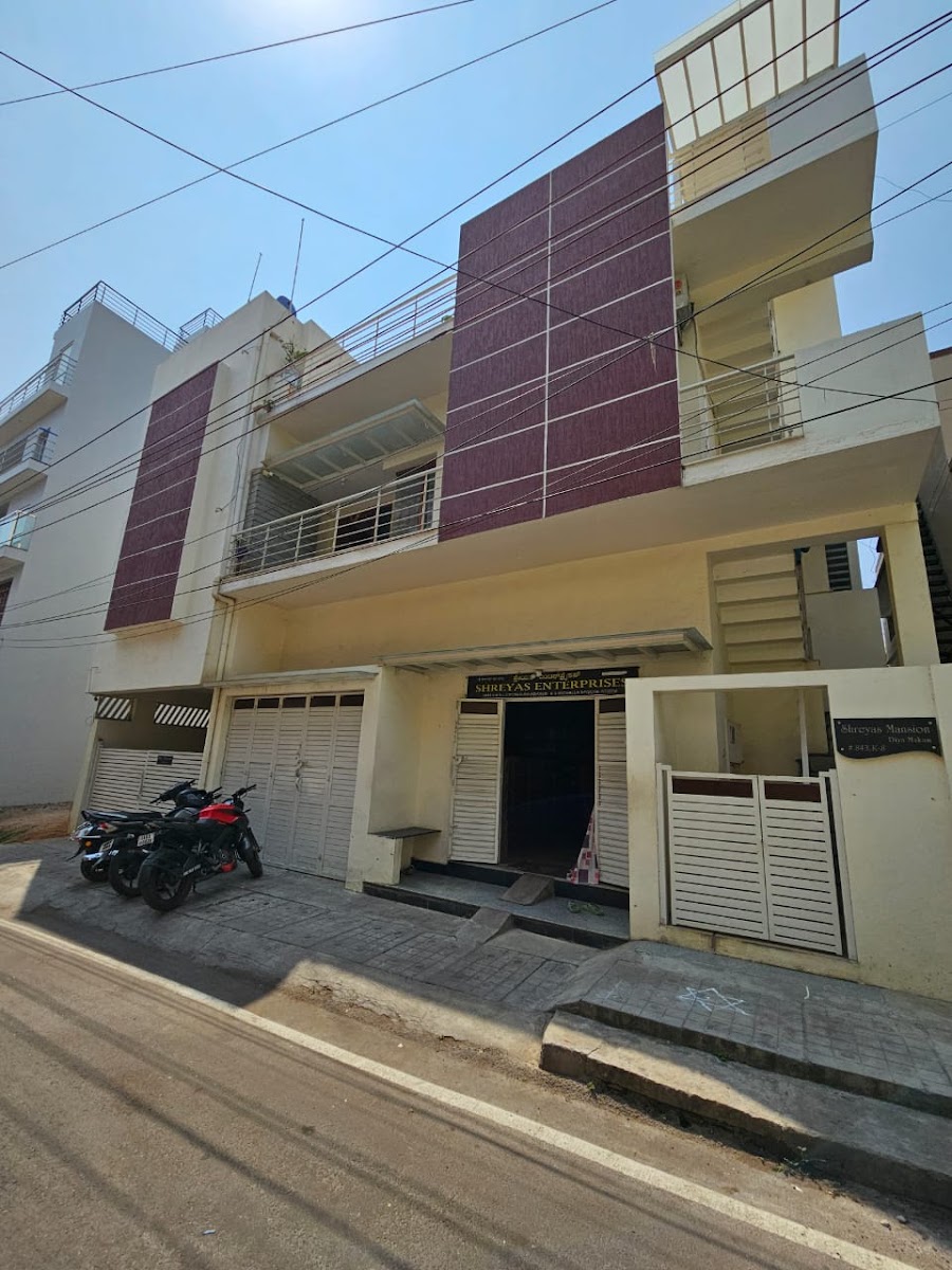 SHREYAS MANSION PG FOR BOYS WITH OUT FOOD SINGLE PERSON LUXURY STAY – Boys PG in Mysuru photo 1