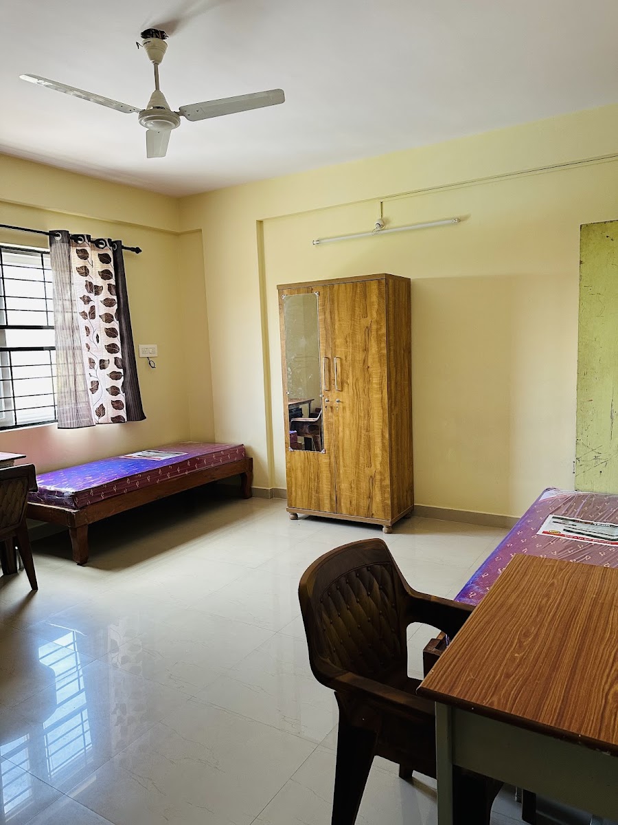 AADITA PAYING GUEST FOR GIRLS (WOMAN) – Girls PG in Mysuru preview photo 1