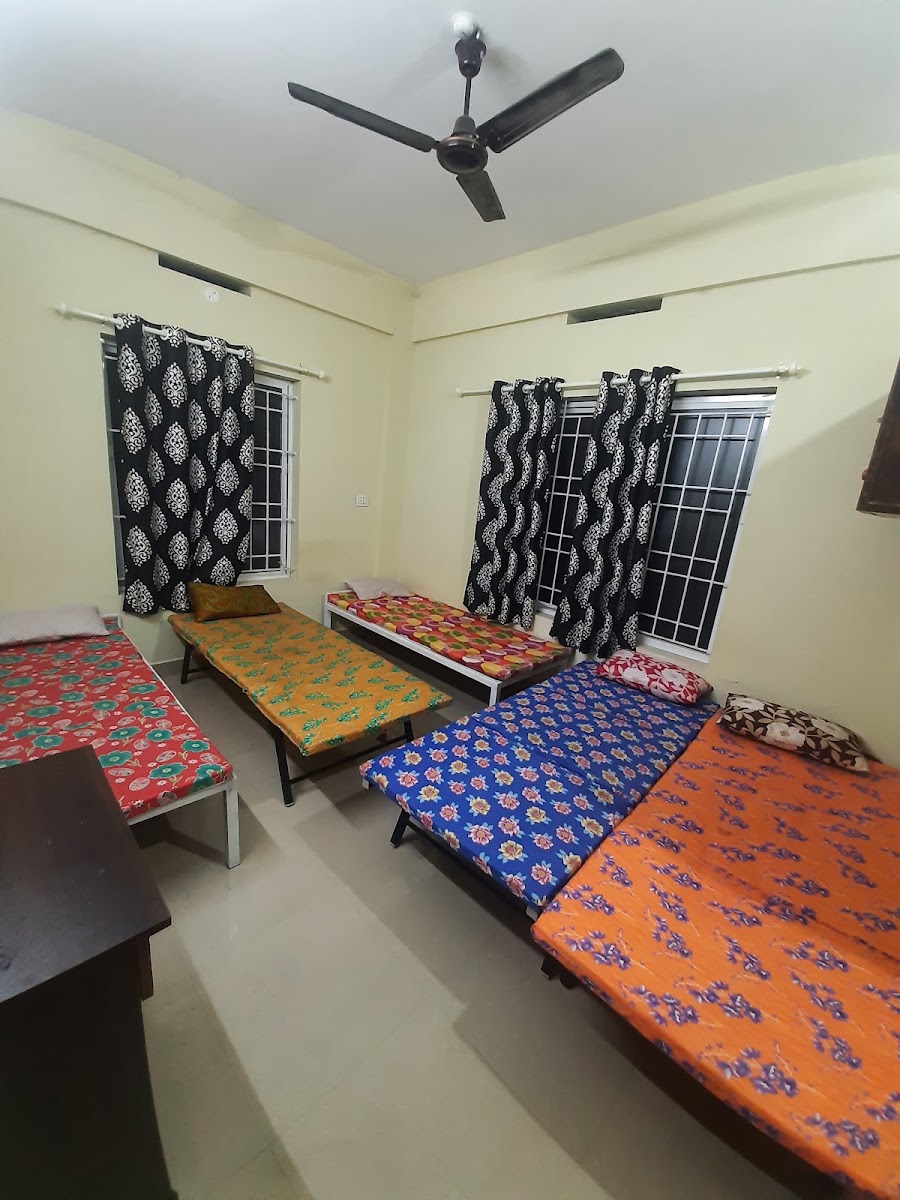 PMA Ladies Hostel – Girls PG in Kochi preview photo 1