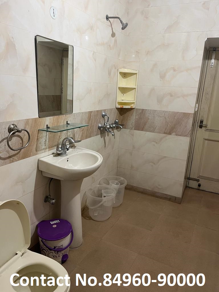 Luxury Airconditioned PG Rental Accommodation for Girls by Manik preview 1