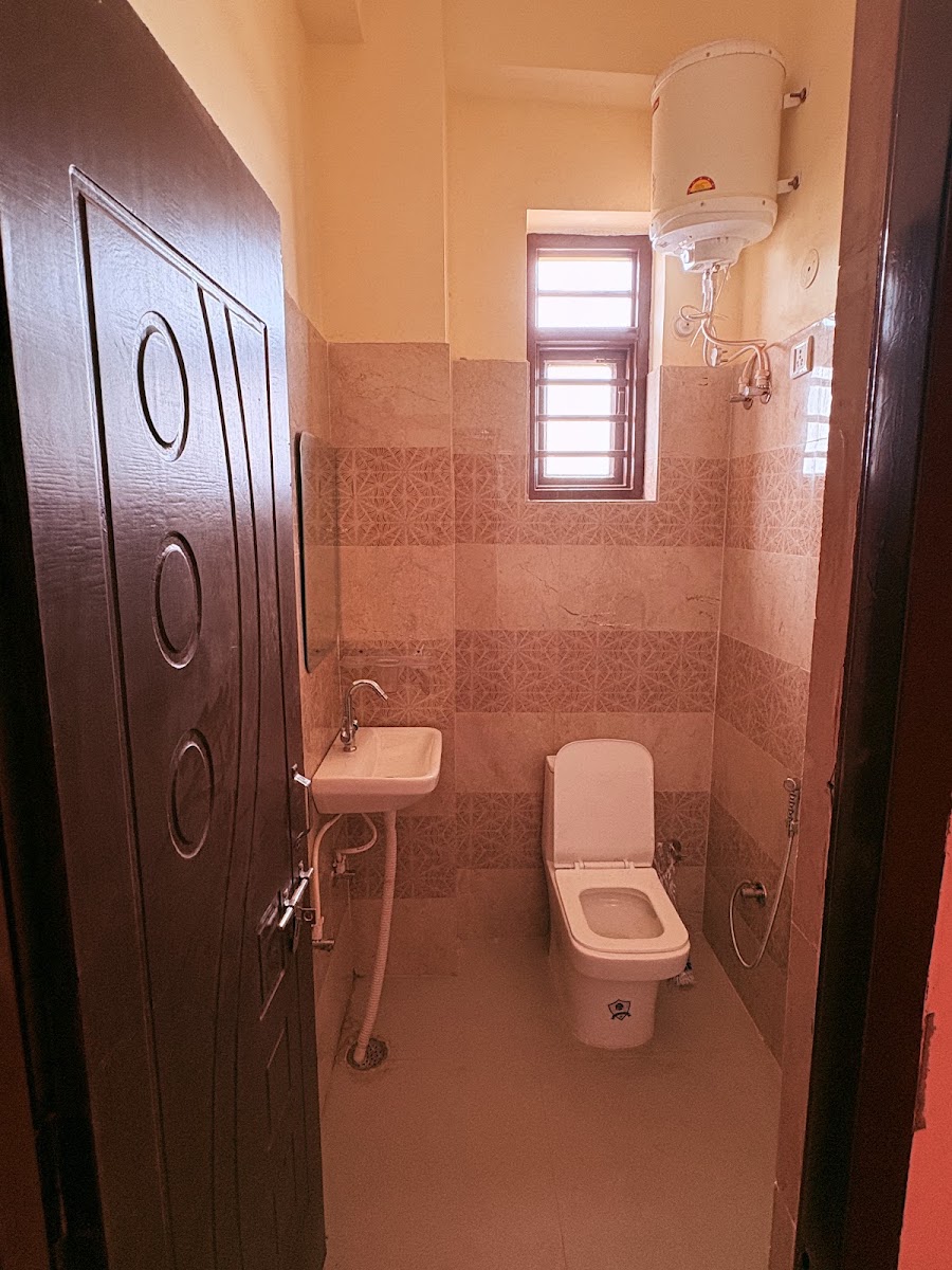 GK Blessings Girls PG Hostel – Girls PG in Dehradun preview photo 2