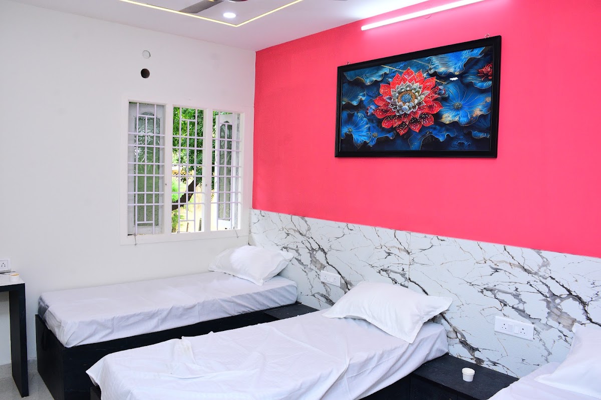 THE SHIVAM LIVING PG FOR MEN'S – Boys PG in Chennai preview photo 1
