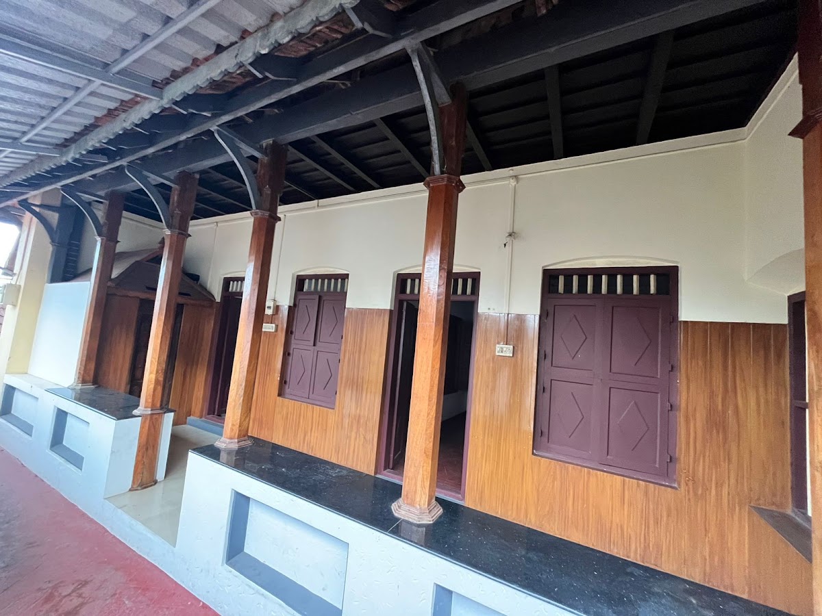 Nandanam Ladies and men's Hostel – Co-ed in kottayam photo 1