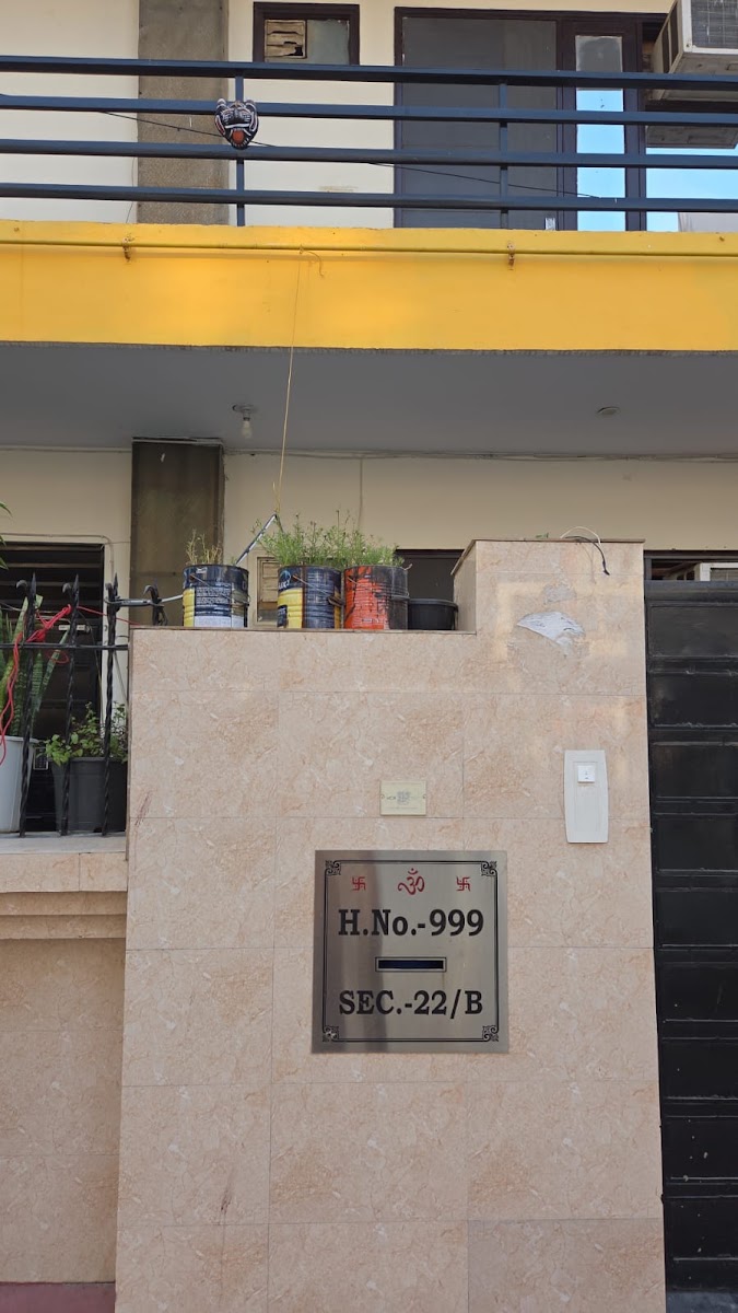 Mohan Girl's PG, Girls PG In Gurgaon sector 22