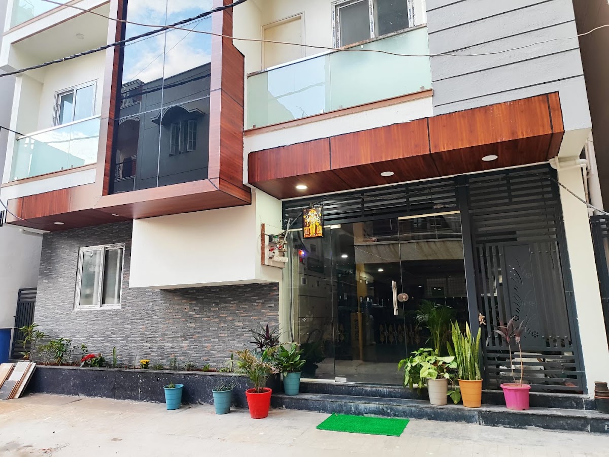 L' Hive Ladies PG only for Queen bees – Girls PG in Bengaluru photo 1