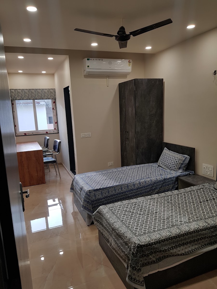 Casa - Luxury Boys Hostel (PG) preview 1