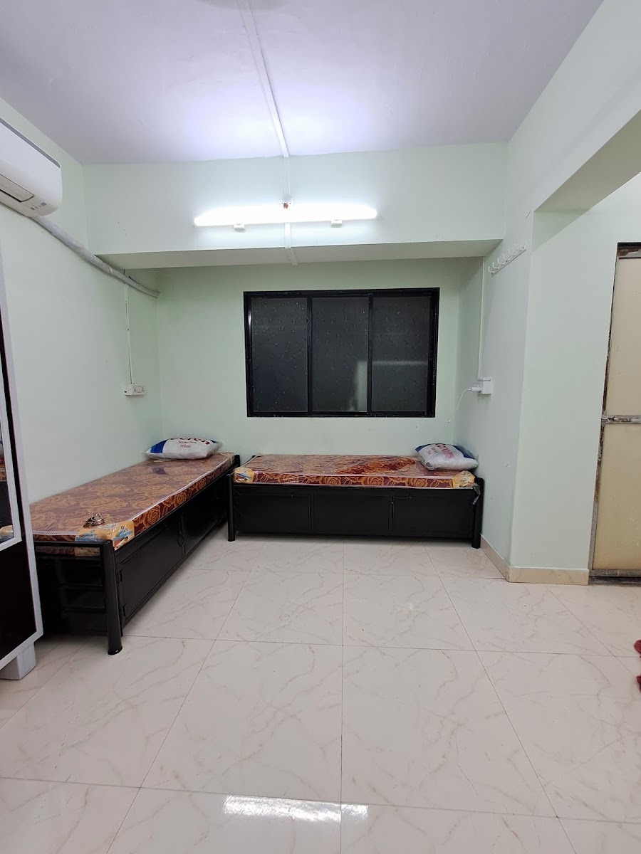 Ayesha Girls PG Dadar West preview 1