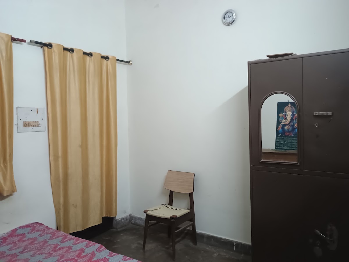 Rajesh Malhotra PG for Boys – Boys PG in Lucknow preview photo 1