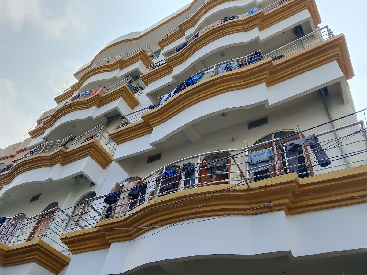 Gravity boys hostel