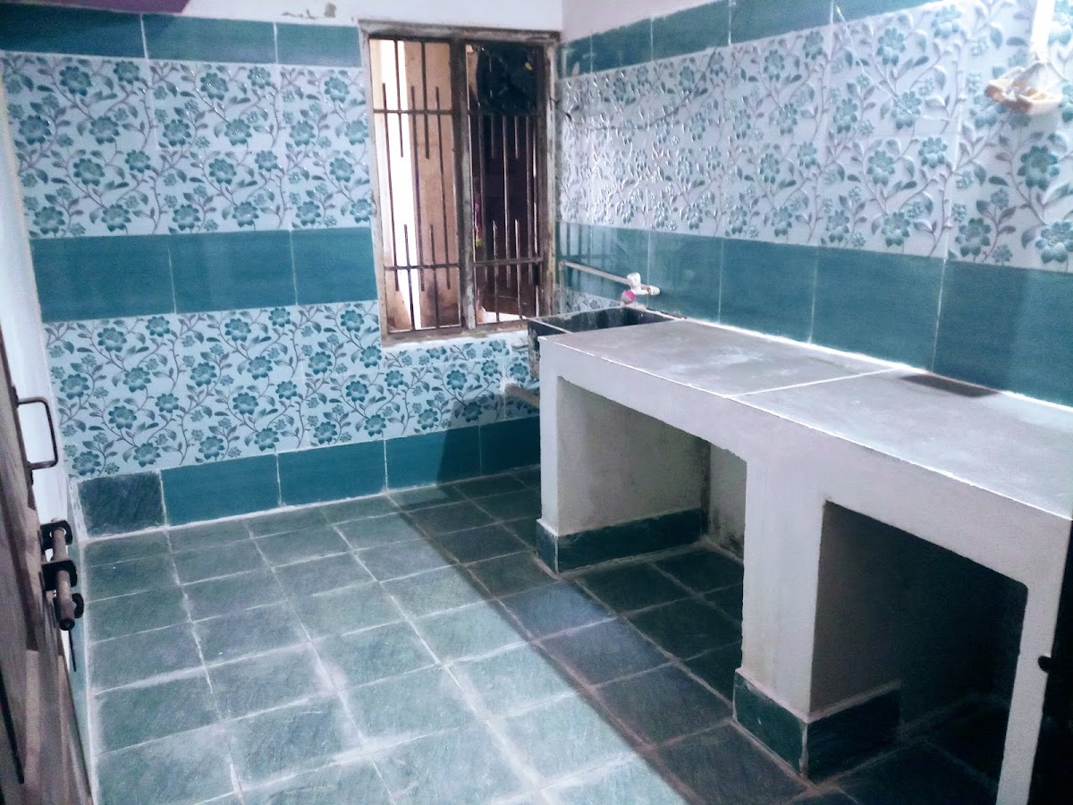 Iraj ladies hostel preview 1