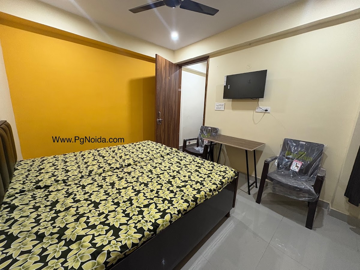 Boys Girls PG in Noida 62 (PGNoida.com) preview 1