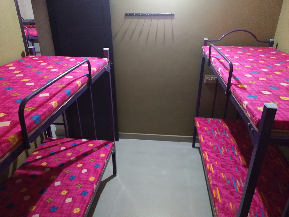 Sopanam Gents PG – Boys PG in Kochi preview photo 1