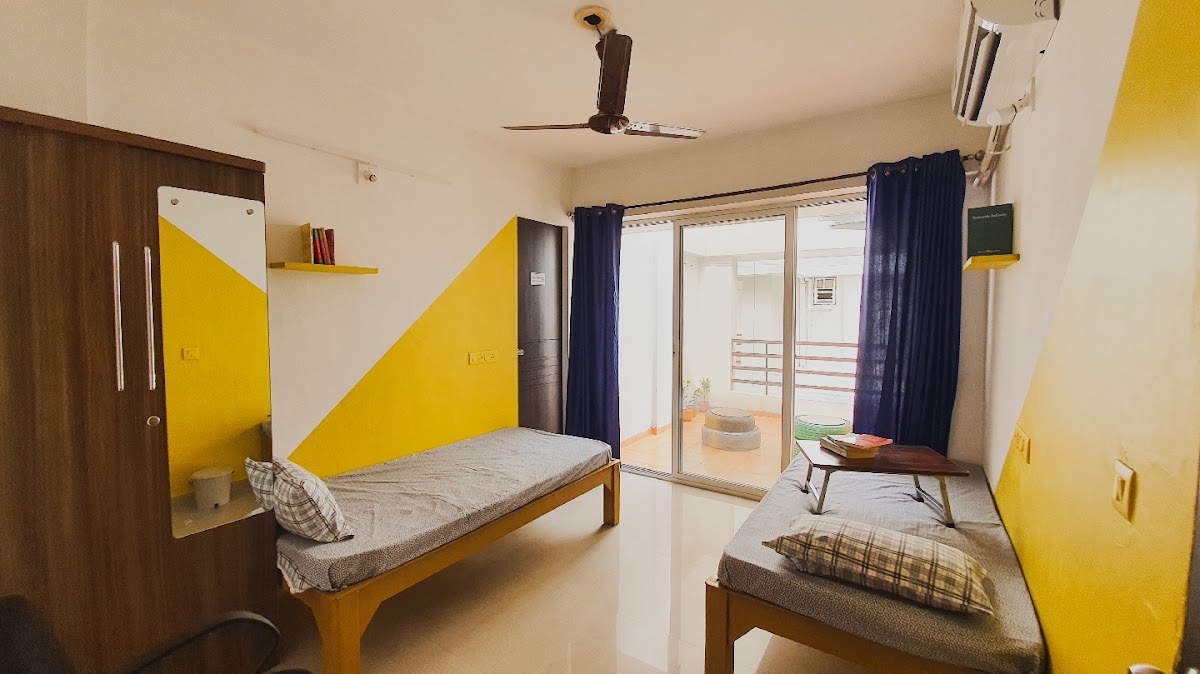 THH - The Happy Homes PG – Girls PG in Vadodara photo 1