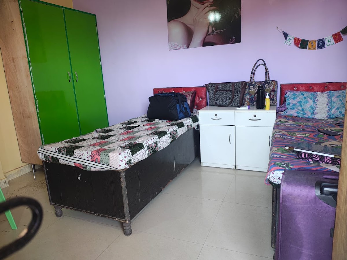 Girls pg in noida sector 62 | girls pg noida | noida pg for girls preview 2