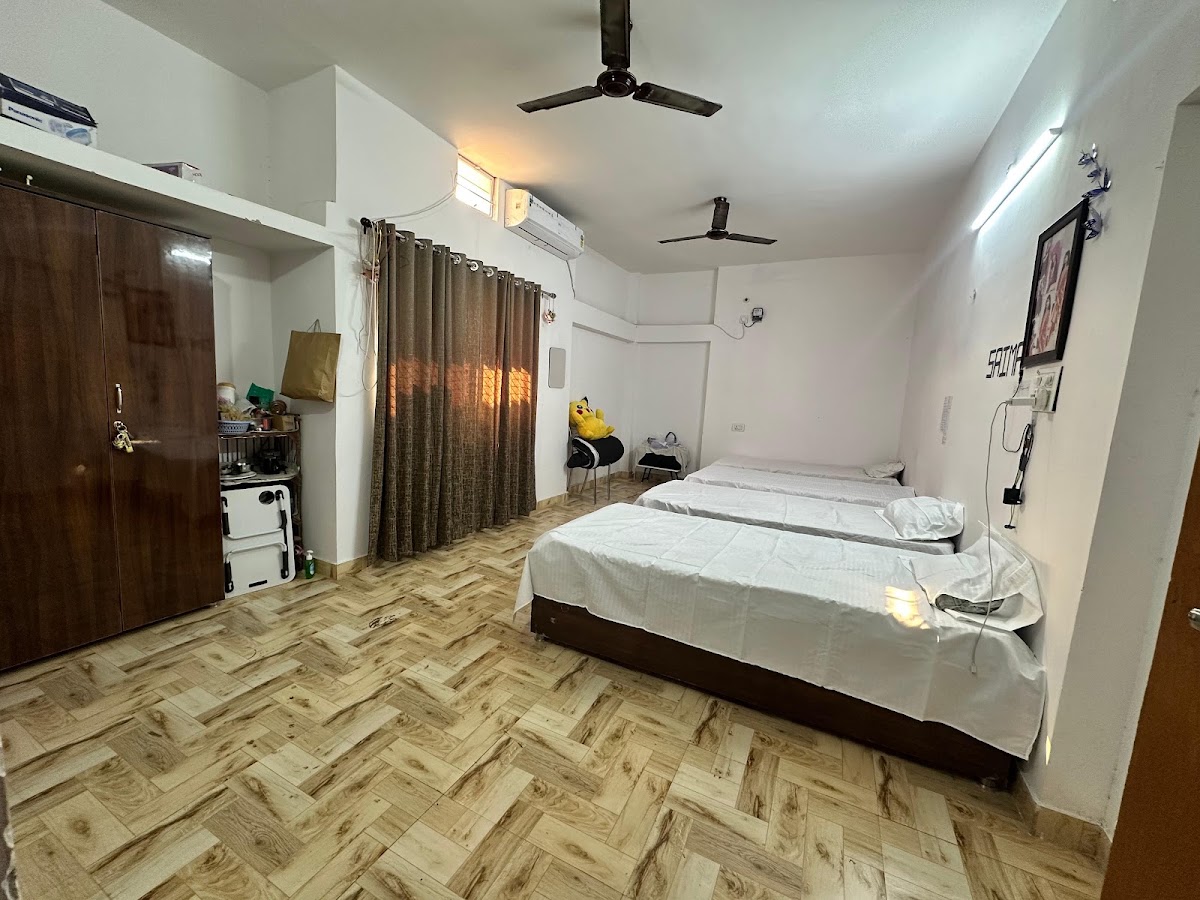 Shree Radhe Boy's & Girl's Hostel - Cheap and Best Hostel & PG – Co-ed in Patna preview photo 1